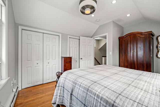 15 Beacon St, Salem, MA 01970