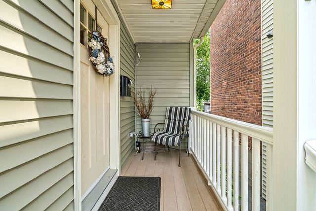 15 Beacon St, Salem, MA 01970