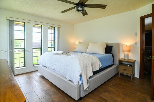 8631 NW 48th St, Lauderhill, FL 33351