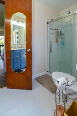 8631 NW 48th St, Lauderhill, FL 33351