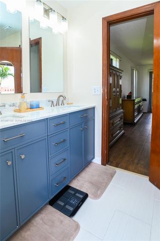 8631 NW 48th St, Lauderhill, FL 33351