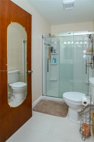 8631 NW 48th St, Lauderhill, FL 33351