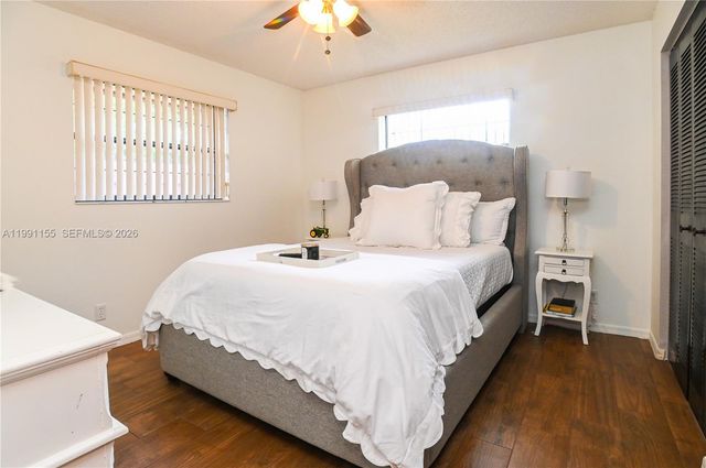 8631 NW 48th St, Lauderhill, FL 33351