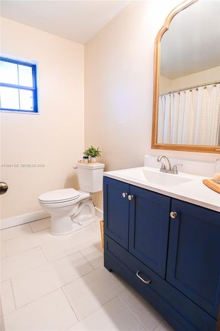 8631 NW 48th St, Lauderhill, FL 33351