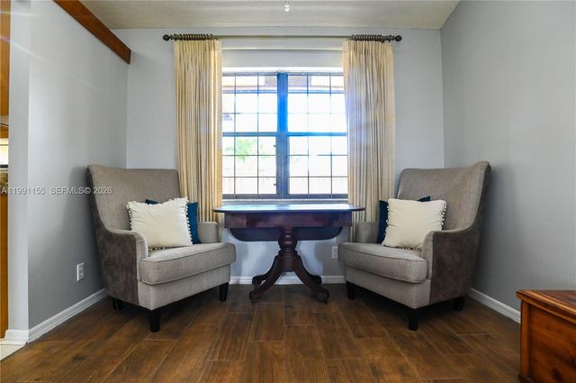 8631 NW 48th St, Lauderhill, FL 33351