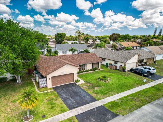 8631 NW 48th St, Lauderhill, FL 33351