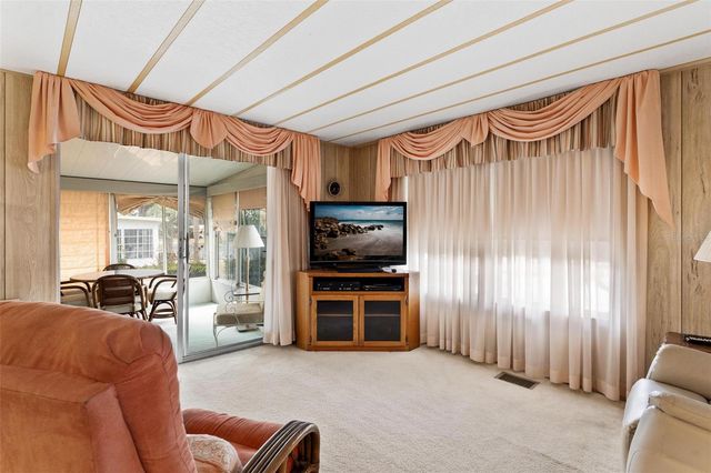 616 OLD COLONY ROAD, Leesburg, FL 34748