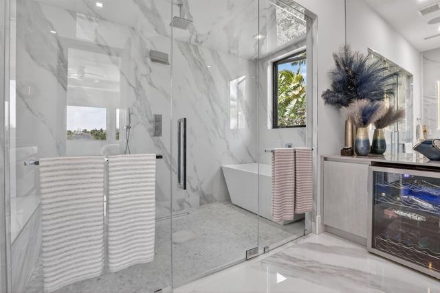 334 Isle Of Capri Drive, Fort Lauderdale, FL 33301