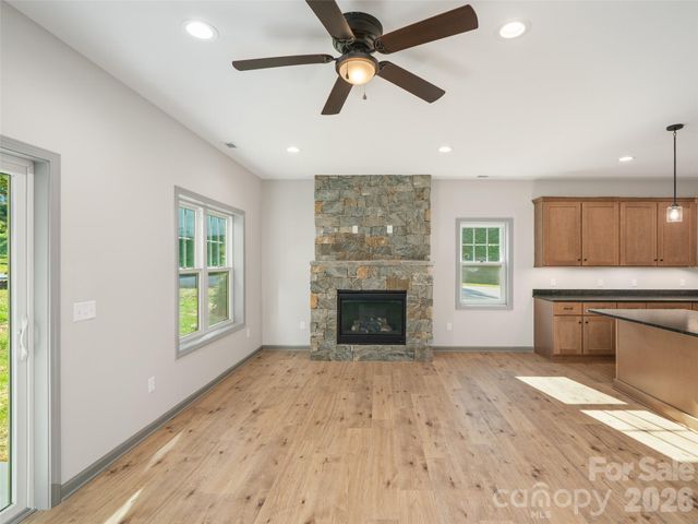 100 Red Twig Lane Unit 101, Burnsville, NC 28704