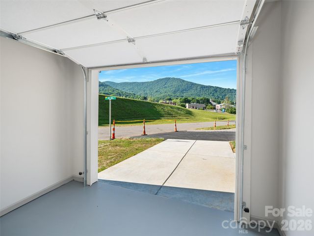 100 Red Twig Lane Unit 101, Burnsville, NC 28704