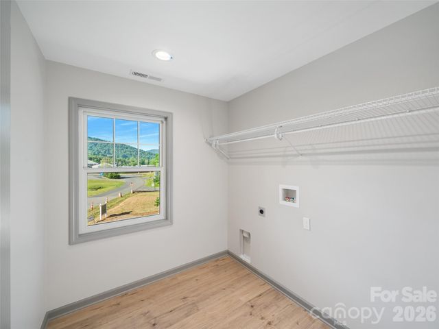 100 Red Twig Lane Unit 101, Burnsville, NC 28704