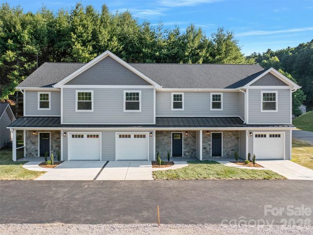 100 Red Twig Lane Unit 101, Burnsville, NC 28704