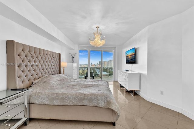 17201 Collins Ave 1107, Sunny Isles Beach, FL 33160