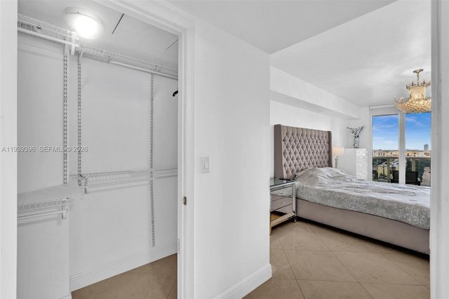 17201 Collins Ave 1107, Sunny Isles Beach, FL 33160