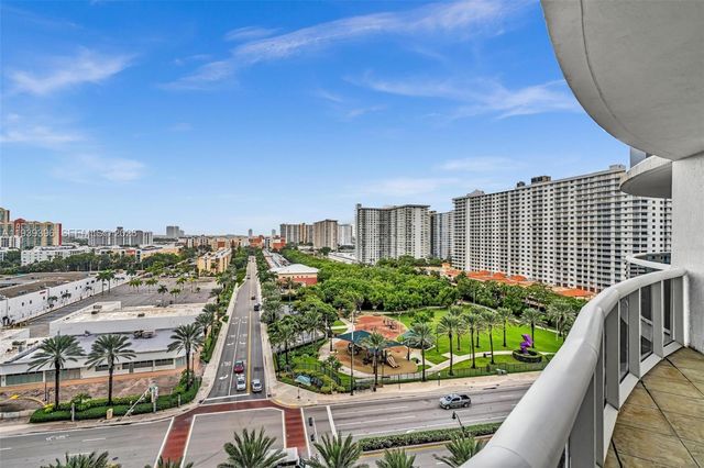 17201 Collins Ave 1107, Sunny Isles Beach, FL 33160