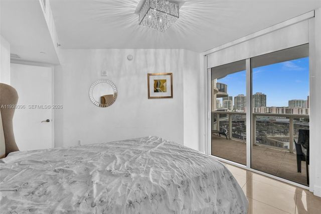 17201 Collins Ave 1107, Sunny Isles Beach, FL 33160