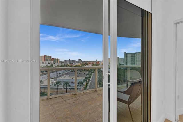 17201 Collins Ave 1107, Sunny Isles Beach, FL 33160