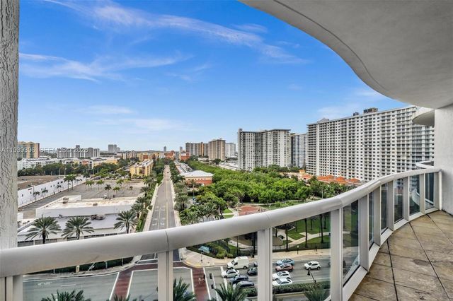 17201 Collins Ave 1107, Sunny Isles Beach, FL 33160