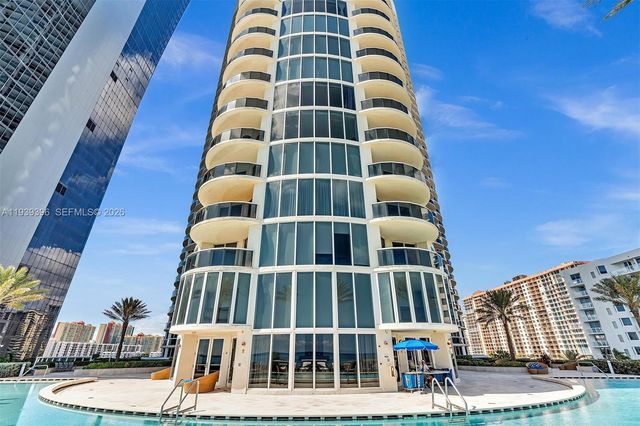 17201 Collins Ave 1107, Sunny Isles Beach, FL 33160