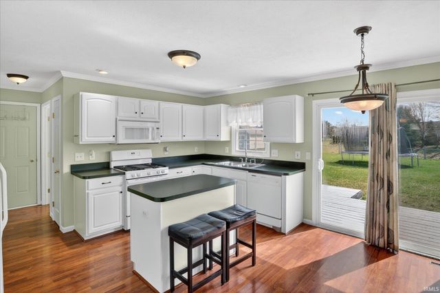 11002 Golden Pheasant Drive, Osceola, IN 46561