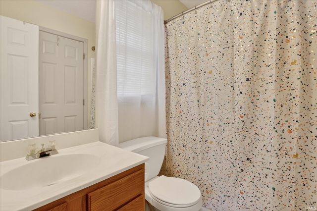 11002 Golden Pheasant Drive, Osceola, IN 46561