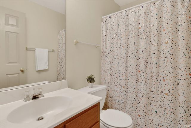 11002 Golden Pheasant Drive, Osceola, IN 46561