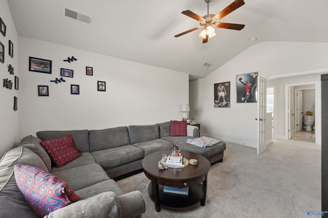 8358 Anslee Way, Huntsville, AL 35806