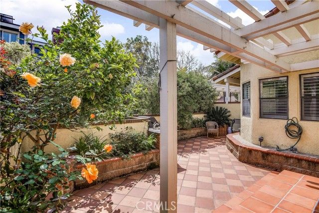 16 Monterey Court, Manhattan Beach, CA 90266