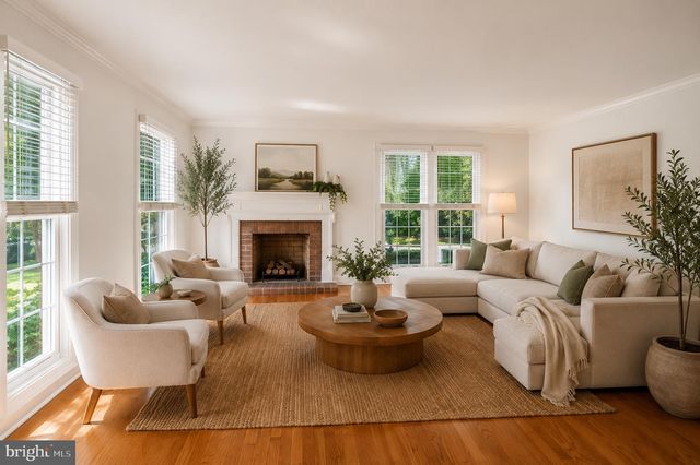32 REGAN LN, Voorhees, NJ 08043