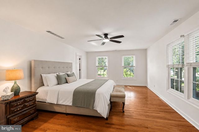 32 REGAN LN, Voorhees, NJ 08043