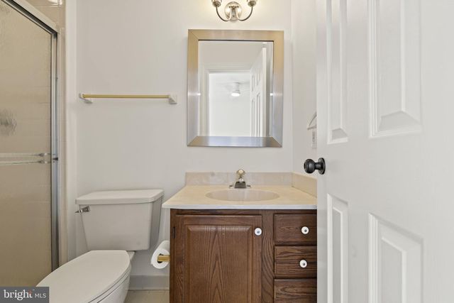 32 REGAN LN, Voorhees, NJ 08043