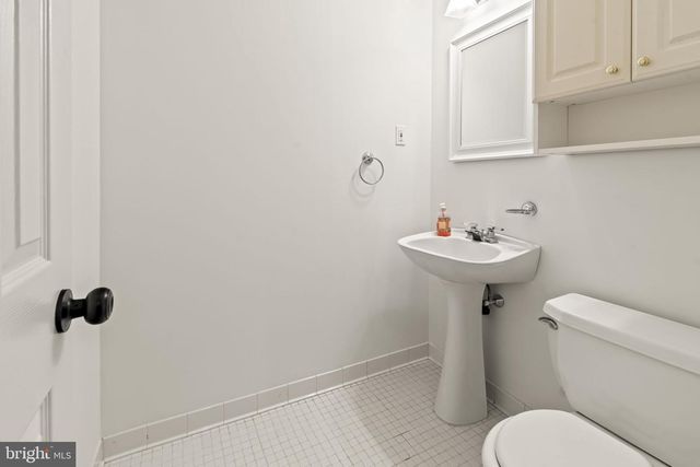 32 REGAN LN, Voorhees, NJ 08043