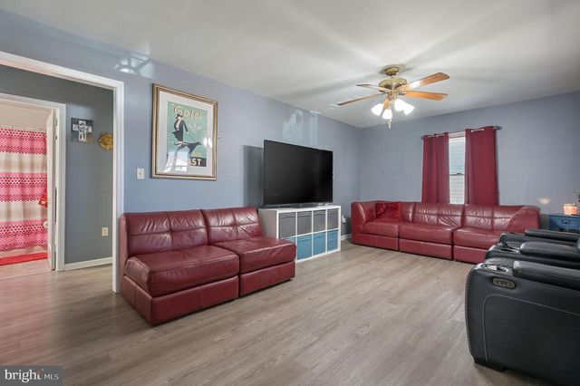 234 PINE ST, Dover, DE 19901