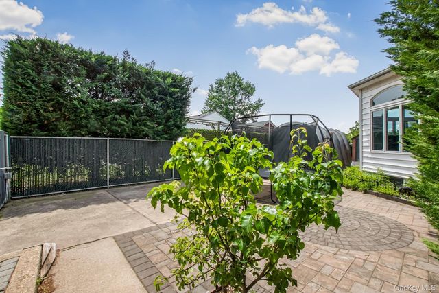 4 Knox Pl., Staten Island, NY 10314