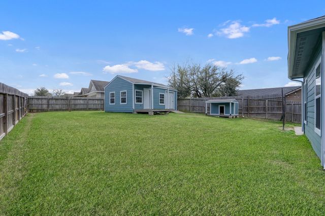 2078 Midlane Drive, Conroe, TX 77301