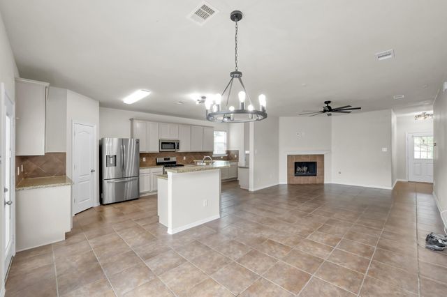 2078 Midlane Drive, Conroe, TX 77301