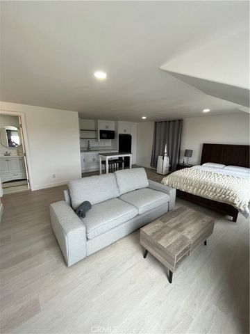 9441 El Blanco, Fountain Valley, CA 92708