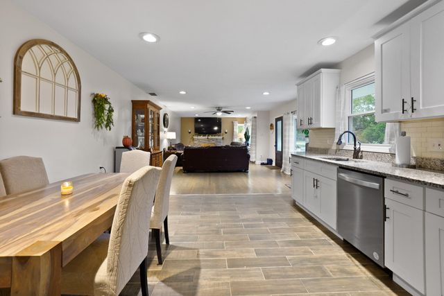 4901 E 73rd Avenue, Merrillville, IN 46410