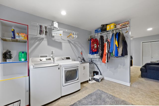 4901 E 73rd Avenue, Merrillville, IN 46410