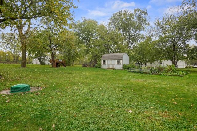 4901 E 73rd Avenue, Merrillville, IN 46410