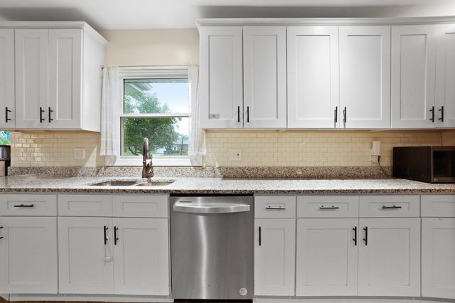 4901 E 73rd Avenue, Merrillville, IN 46410