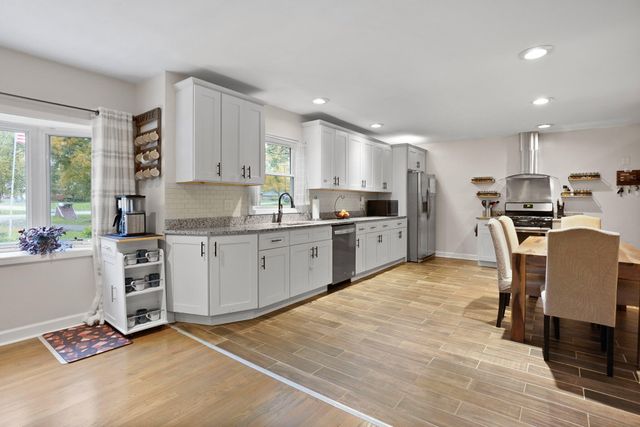 4901 E 73rd Avenue, Merrillville, IN 46410