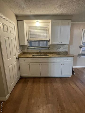 18445 Ardmore Street, Detroit, MI 48235