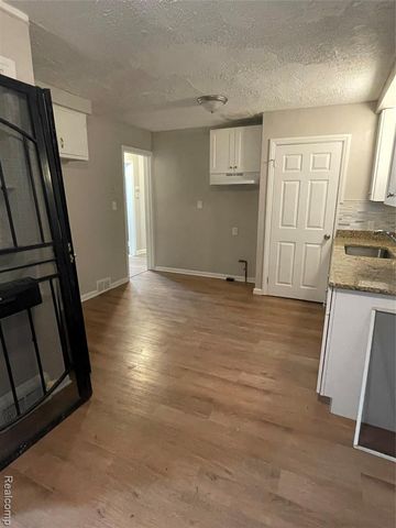 18445 Ardmore Street, Detroit, MI 48235