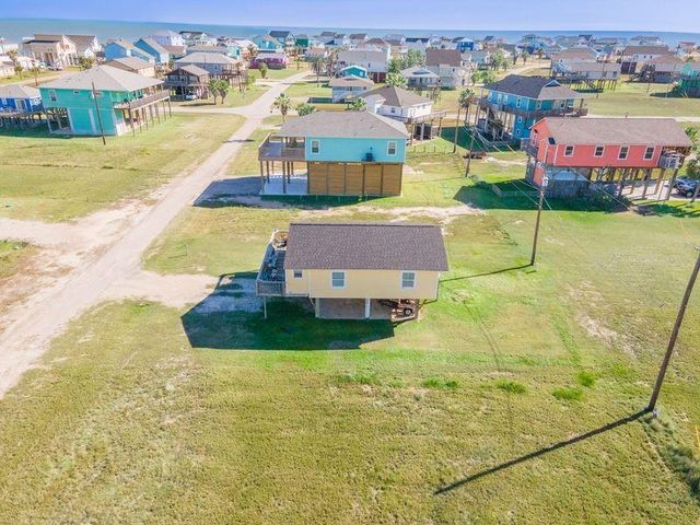 13219 Buccaneer Parkway, Freeport, TX 77541