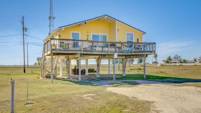 13219 Buccaneer Parkway, Freeport, TX 77541