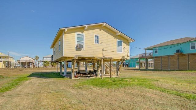 13219 Buccaneer Parkway, Freeport, TX 77541