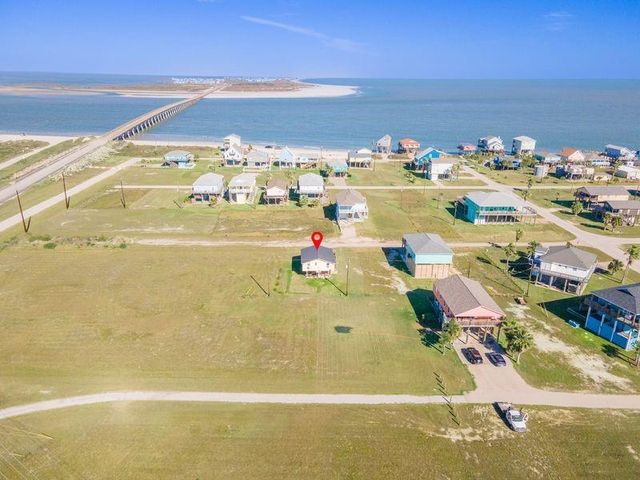 13219 Buccaneer Parkway, Freeport, TX 77541