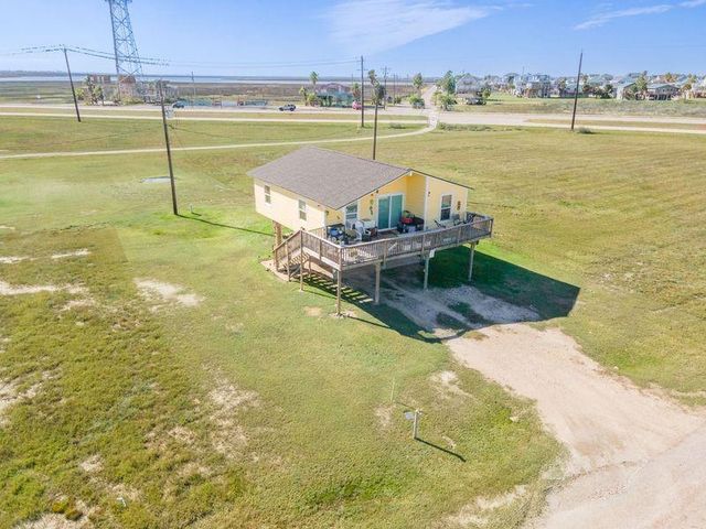 13219 Buccaneer Parkway, Freeport, TX 77541