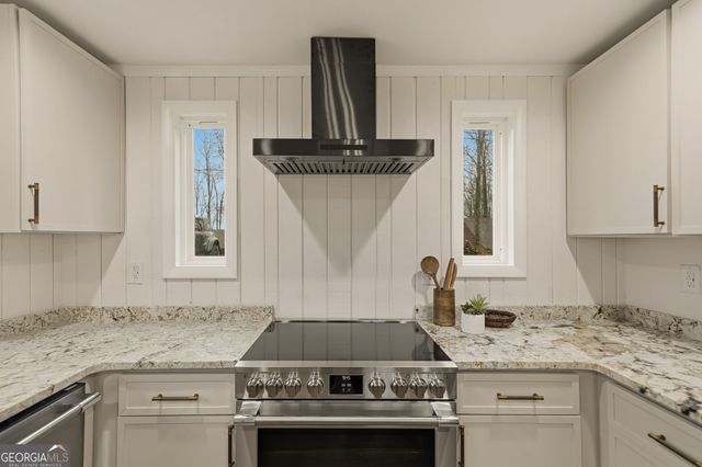 1220 Walnut Ridge, Ellijay, GA 30536